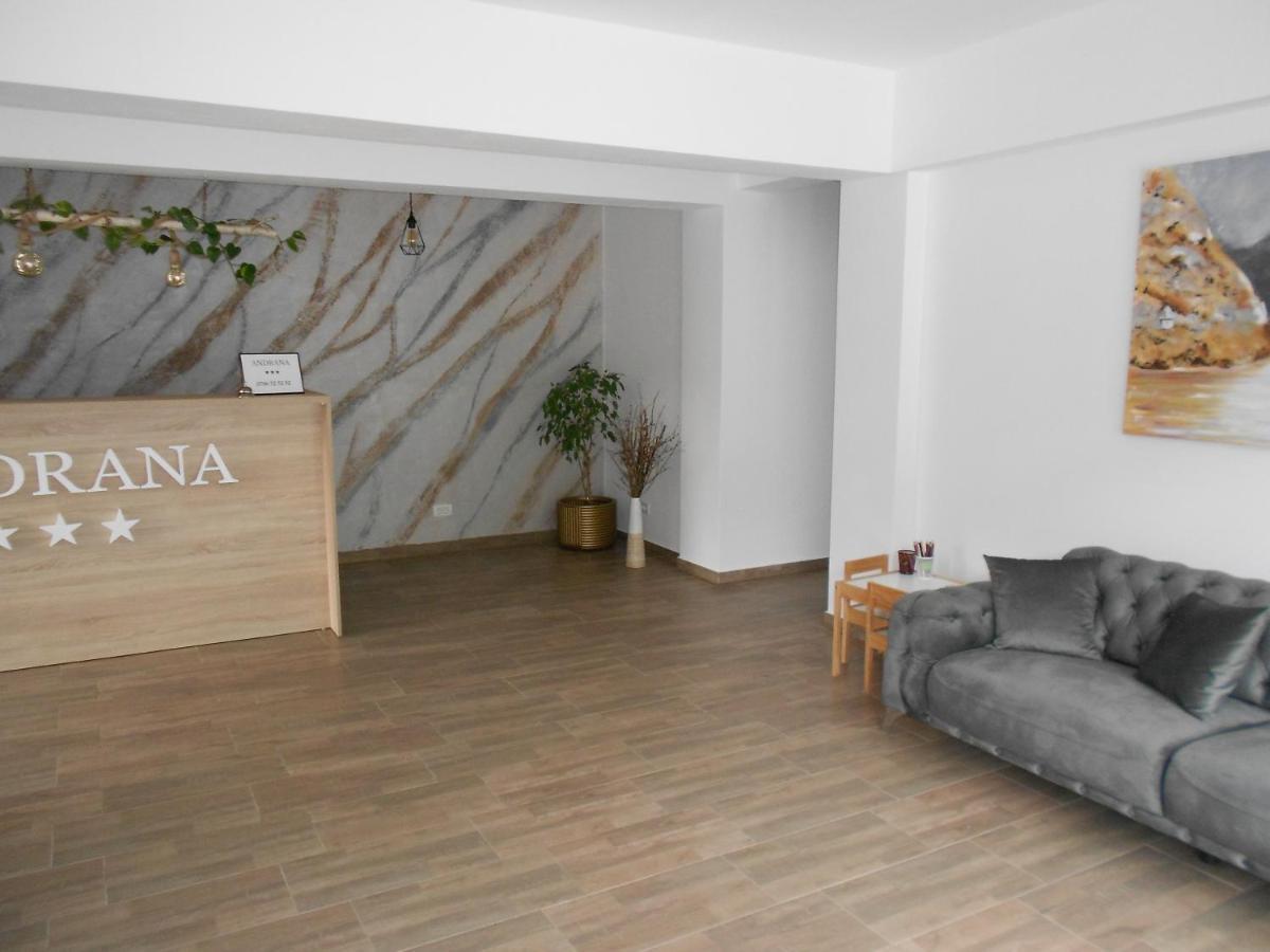 Hotel Andrana Caciulata Zewnętrze zdjęcie