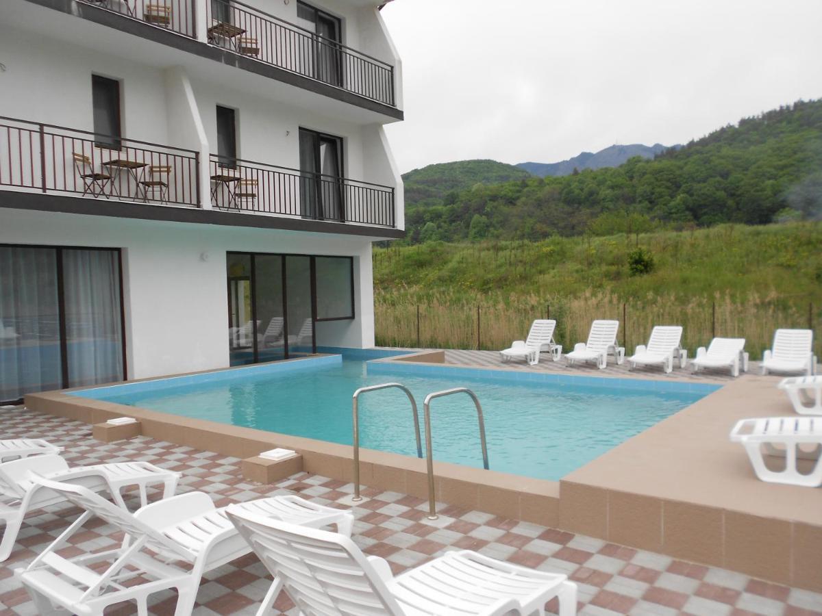 Hotel Andrana Caciulata Zewnętrze zdjęcie