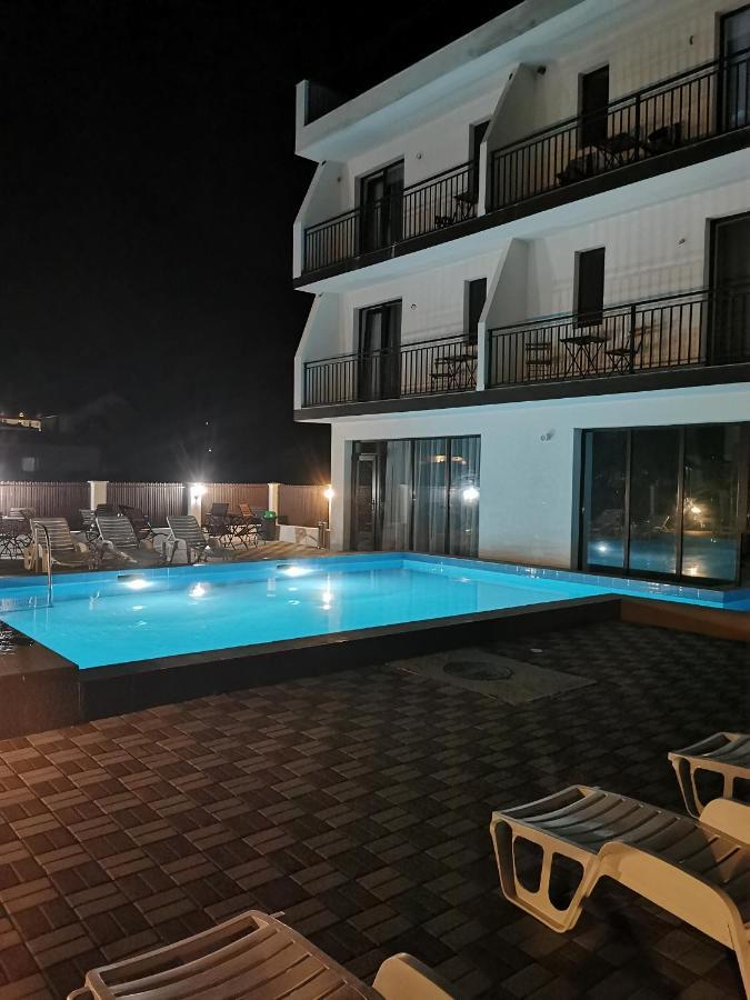 Hotel Andrana Caciulata Zewnętrze zdjęcie